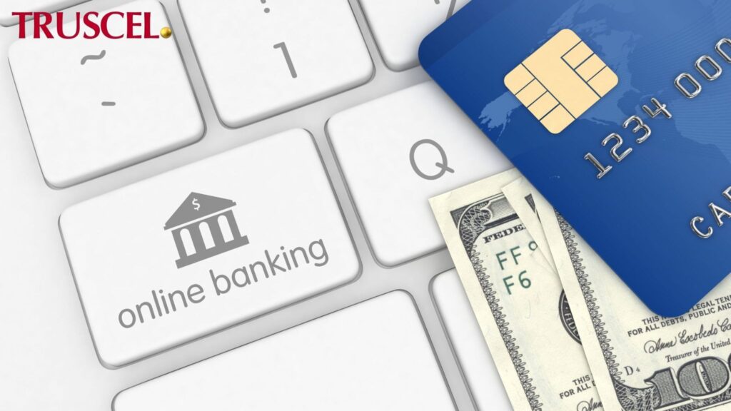 digital vs traditional bank